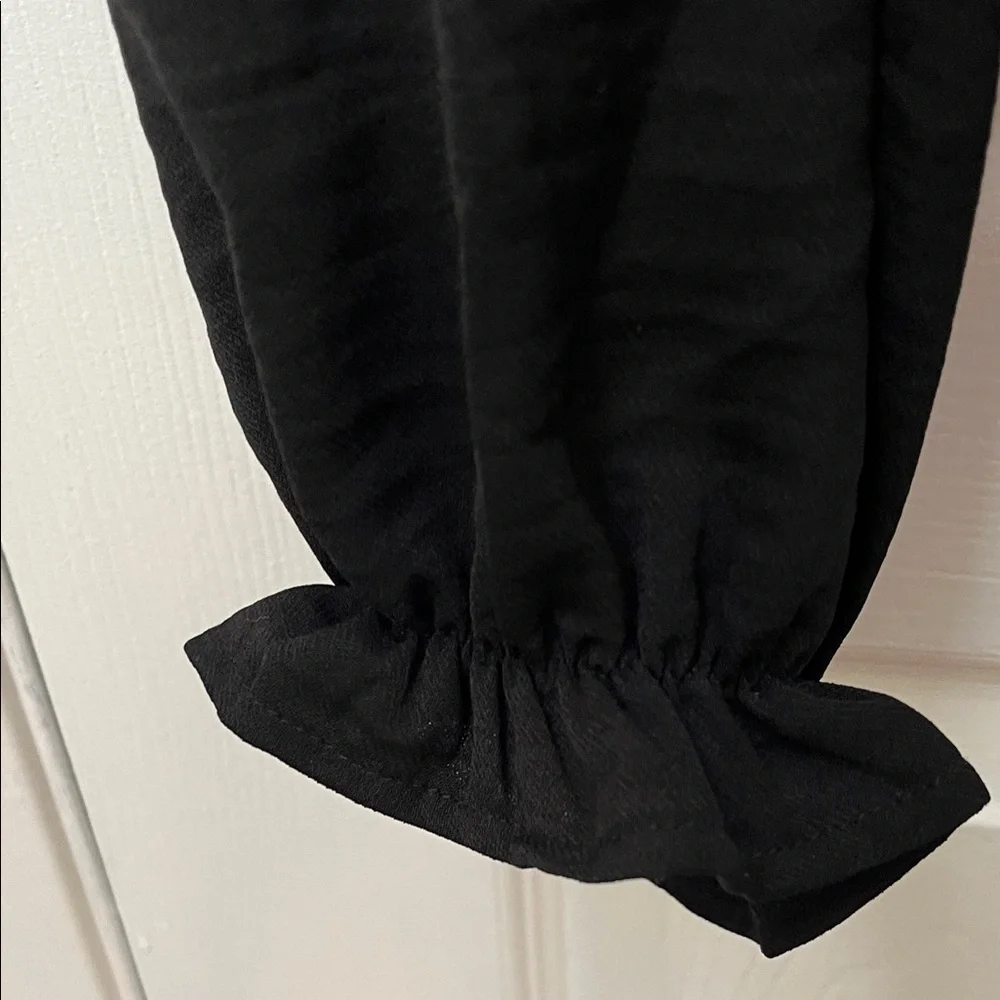 Topshop Black V-Neck Blouse NWT Nordstrom - Picture 4 of 7